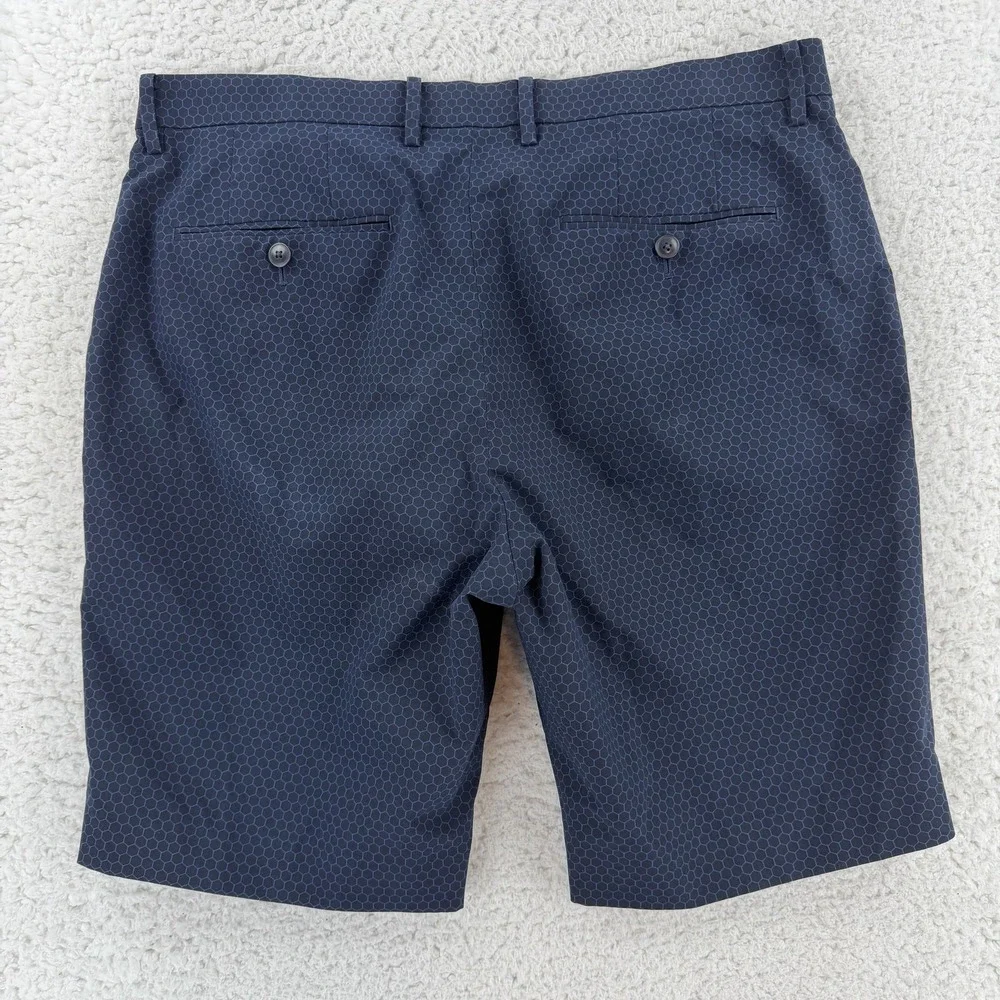 Uniqlo Shorts Mens Large Blue Microfiber Chino Golf Stretch Athletic Summer
